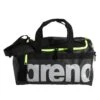 Arena Sac Spiky III Duffle 40L Navy Neon Yellow -Natation Équipement Magasin 004930 103 spikyiiiduffle40 005 f s 2000x